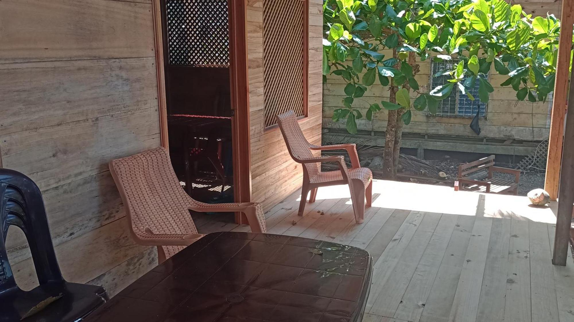 Casa Manati Hotell Lívingston Eksteriør bilde