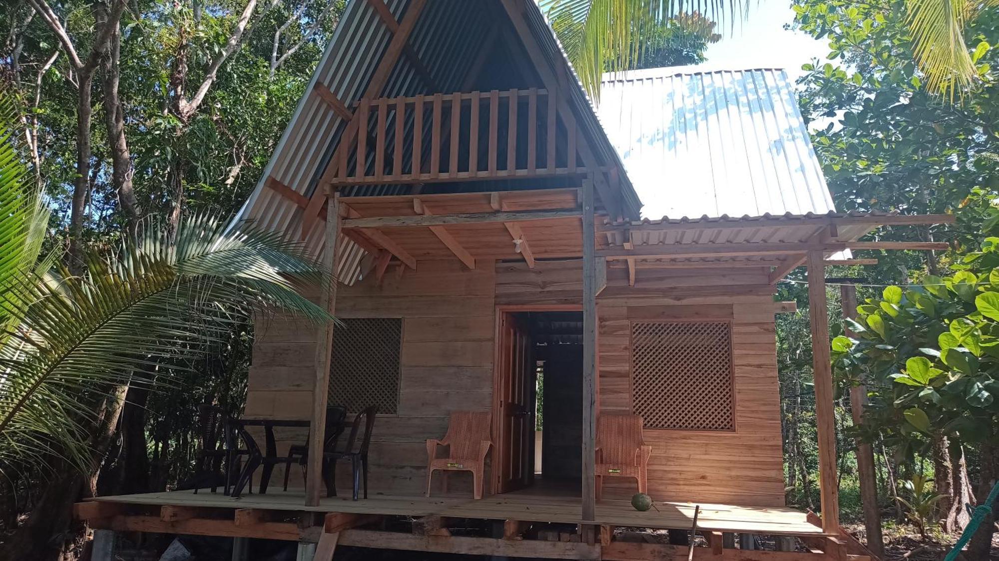 Casa Manati Hotell Lívingston Eksteriør bilde