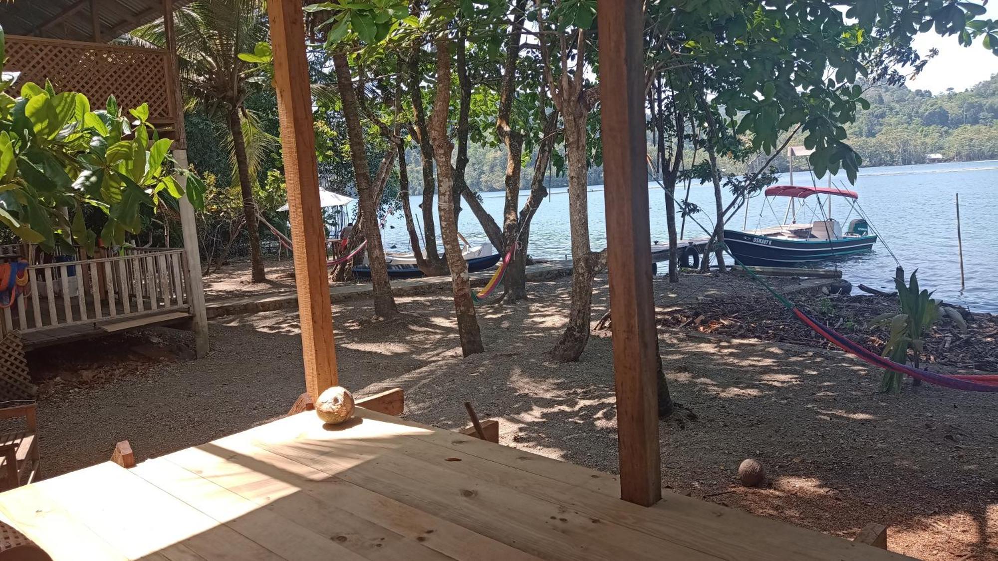 Casa Manati Hotell Lívingston Eksteriør bilde